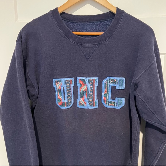 VTG North Carolina UNC Tar Heels Embroidered Floral Sweatshirt Large USA - Picture 2 of 13